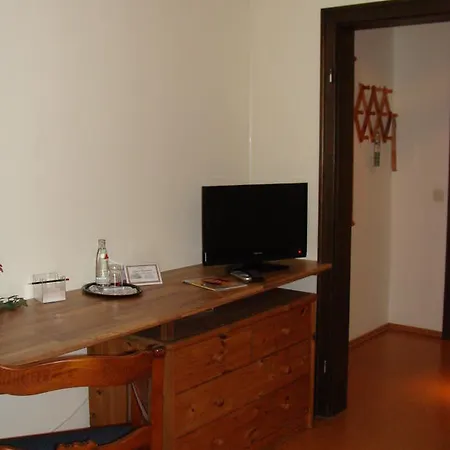 Hotel Und Gasthof Oltmanns Friedeburg (Lower Saxony)